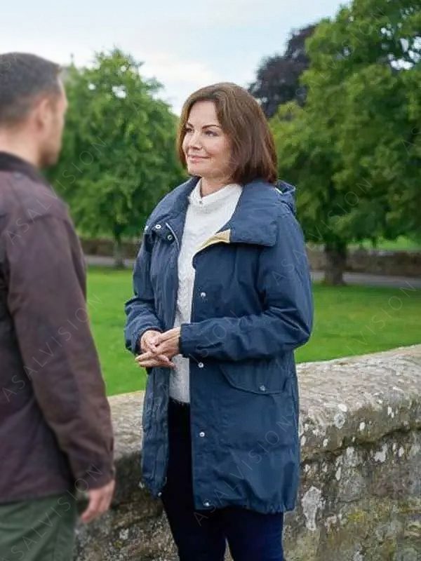 A Scottish Love Scheme Erica Durance Jacket
